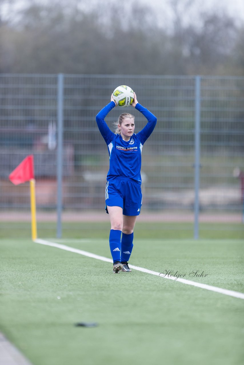 Bild 230 - F SSC Hagen Ahrensburg - SV Frisia Risum-Lindholm : Ergebnis: 1:2